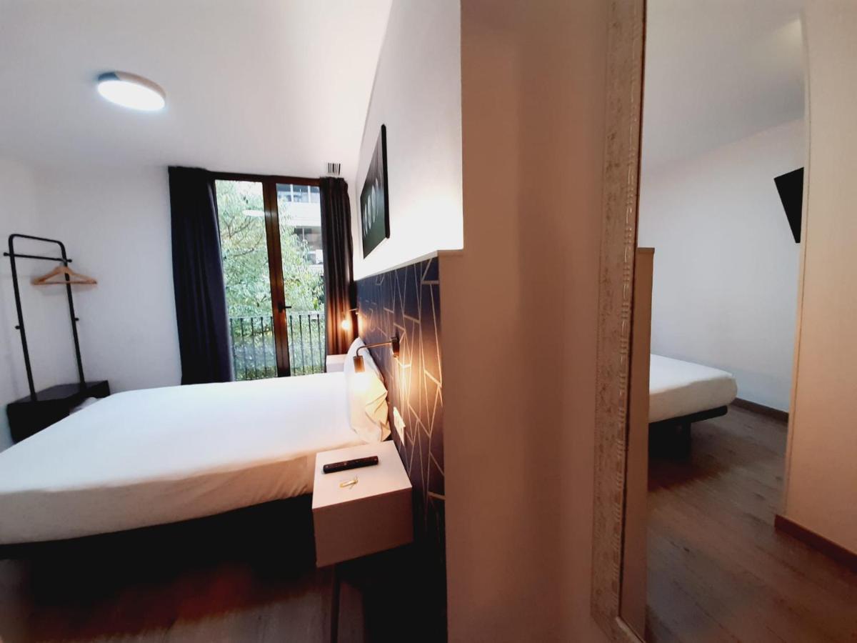 Hostal Laia By Gaiarooms Barcelona Buitenkant foto