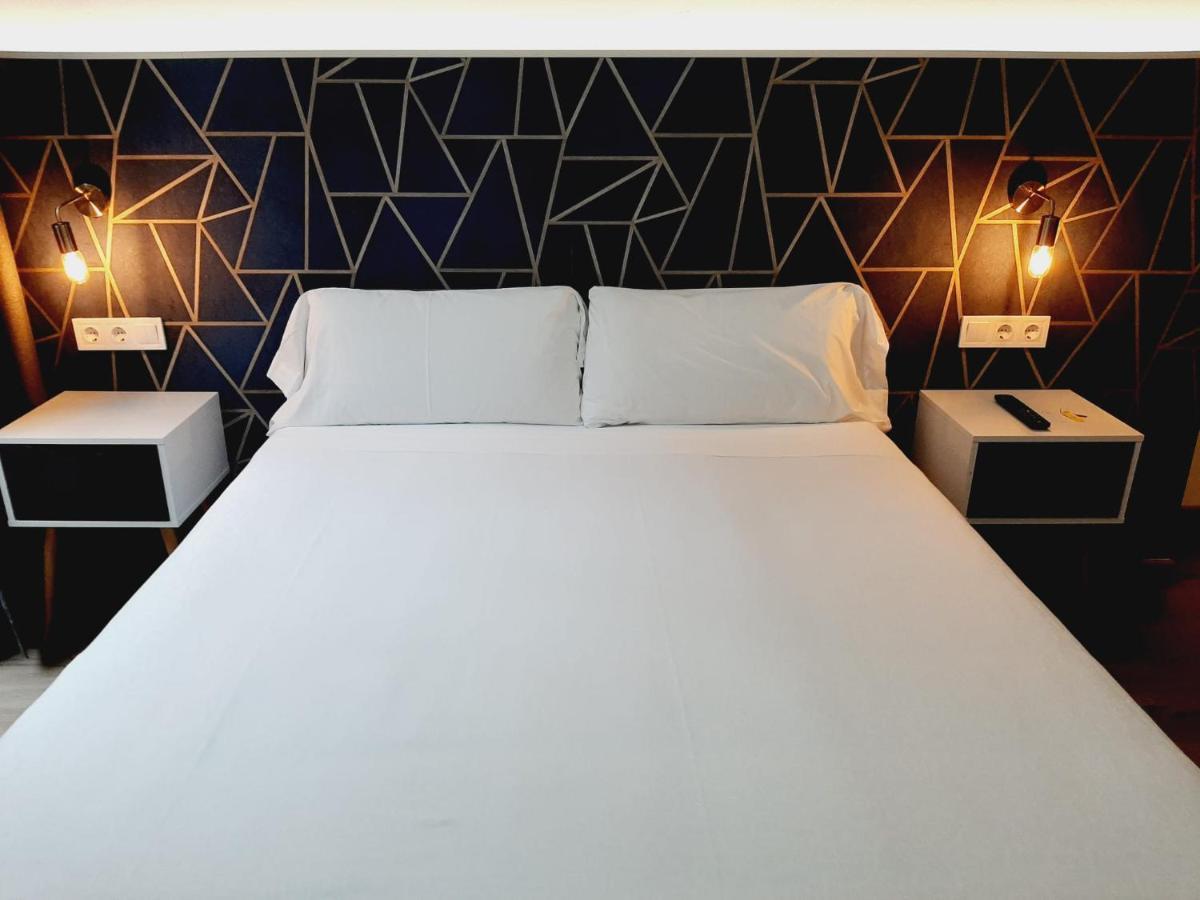 Hostal Laia By Gaiarooms Barcelona Buitenkant foto