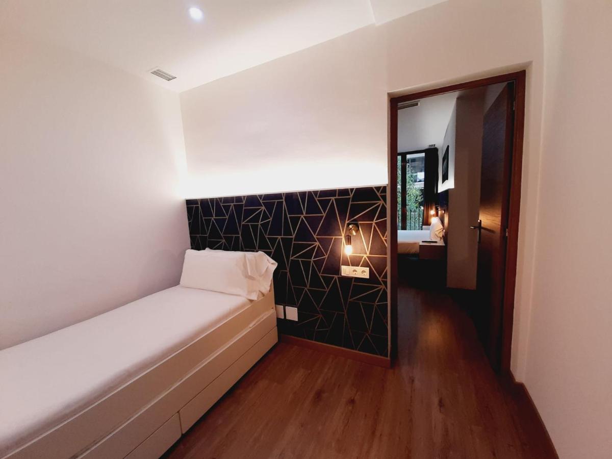 Hostal Laia By Gaiarooms Barcelona Buitenkant foto